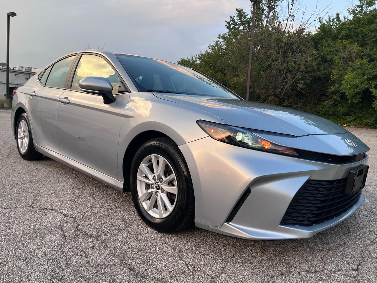 Toyota Camry Hybrid LE 2025