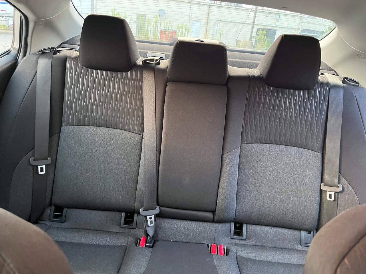 Toyota Camry Hybrid LE 2025