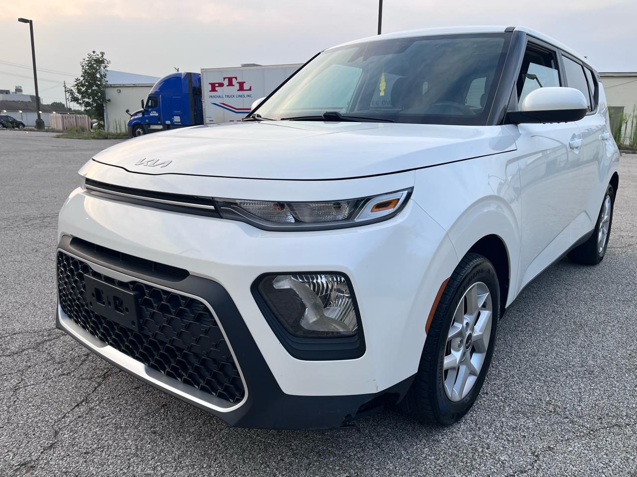 Kia Soul LX CVT 2022