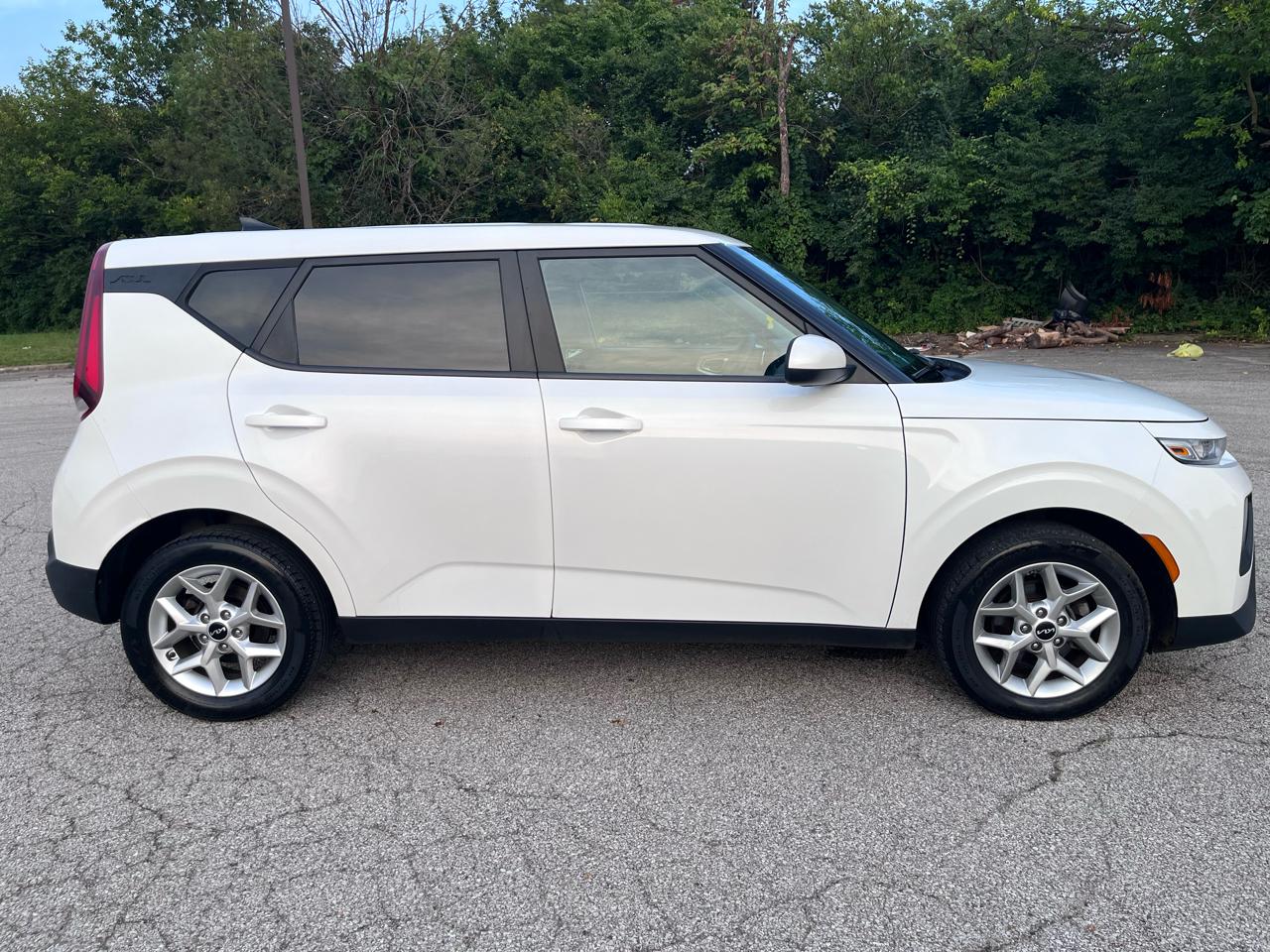 Kia Soul LX CVT 2022