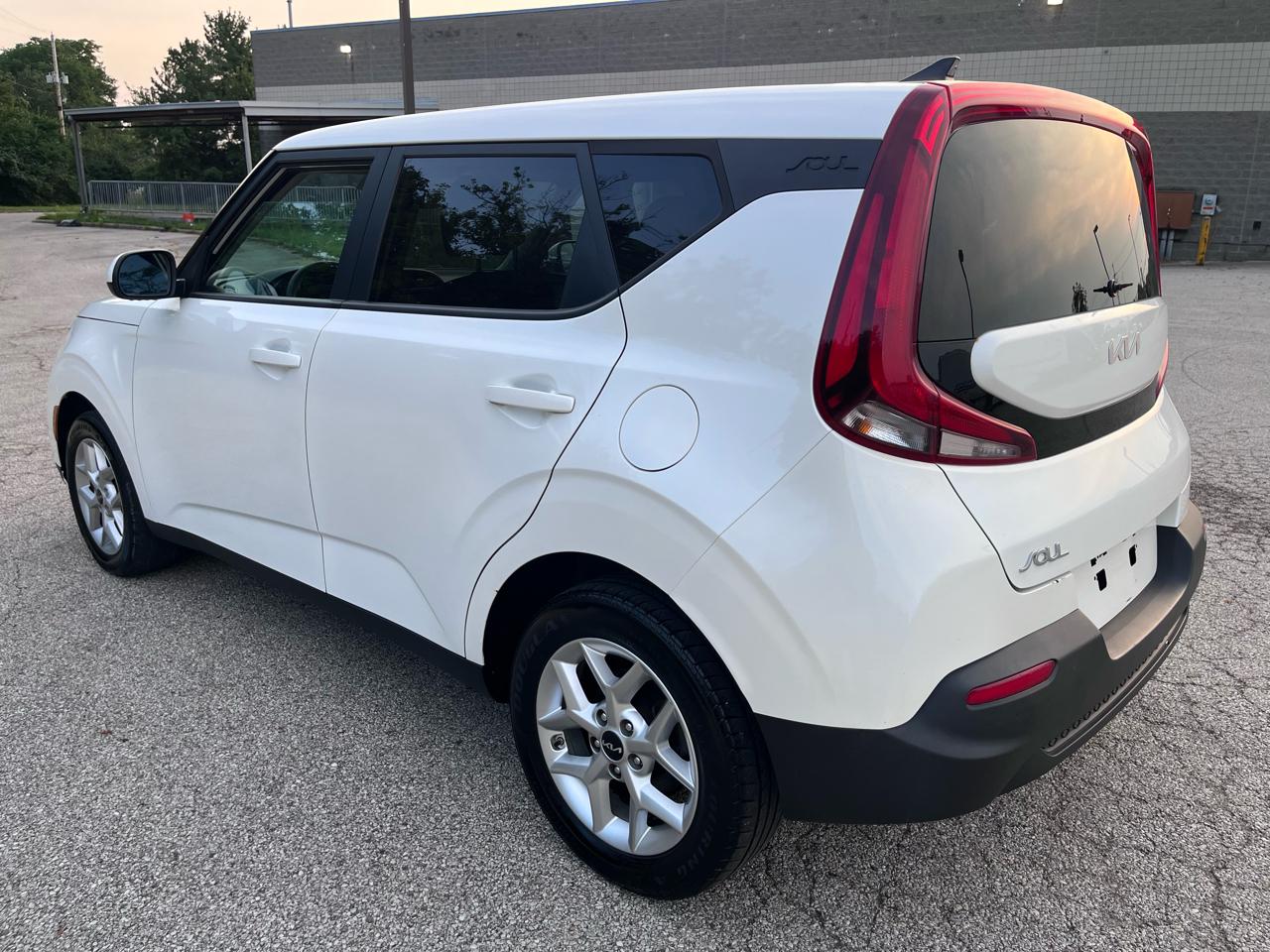 Kia Soul LX CVT 2022