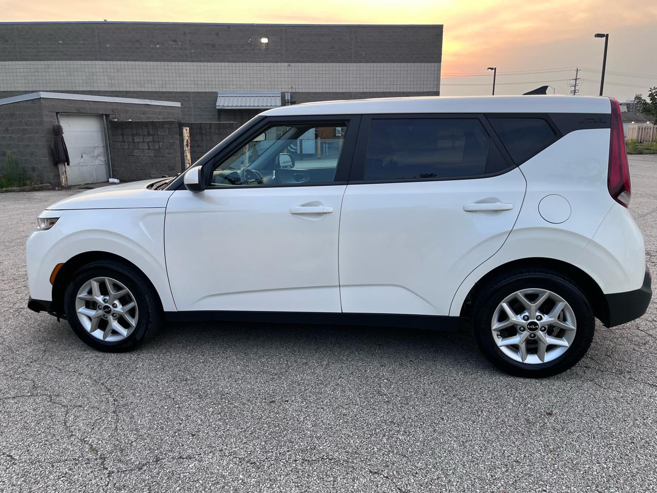 Kia Soul LX CVT 2022