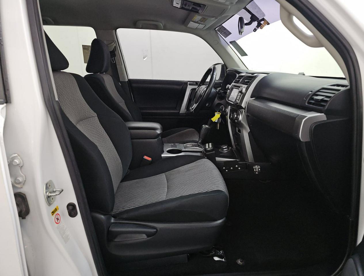 Toyota 4Runner SR5 4WD 2018