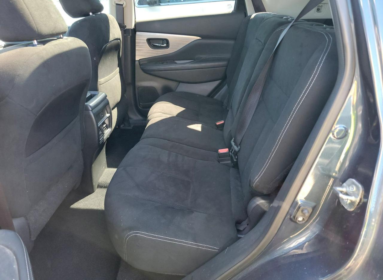 Nissan Murano SV AWD 2015