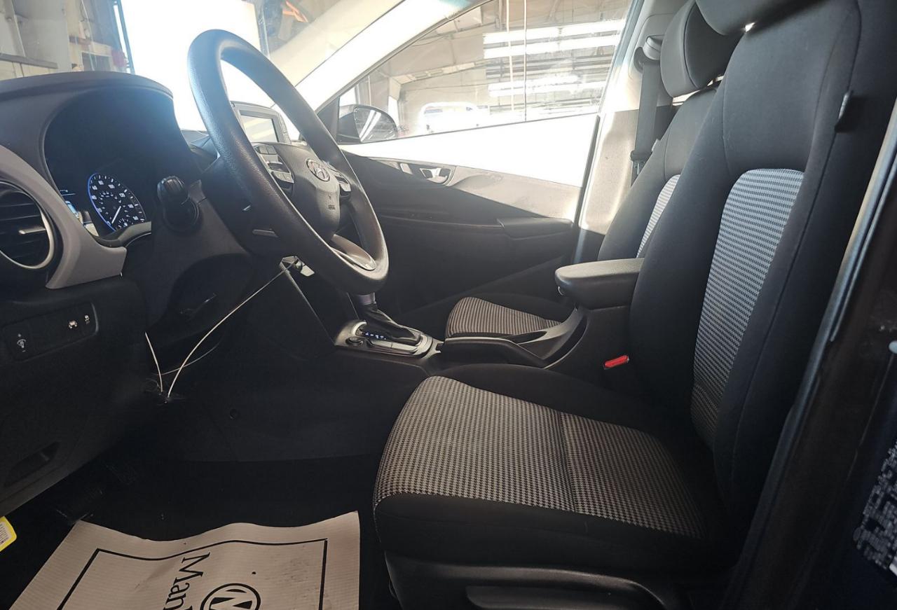 Hyundai Kona SE AWD 2021