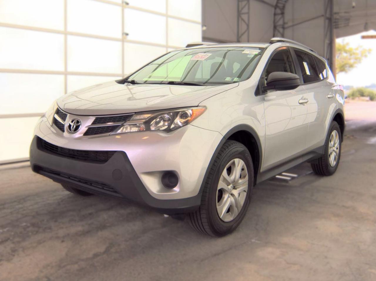 Toyota RAV4 LE AWD 2015