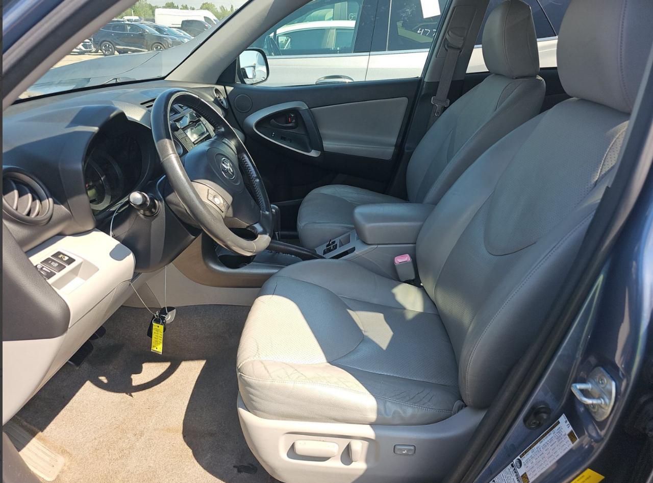 Toyota RAV4 Limited V6 4WD 2009