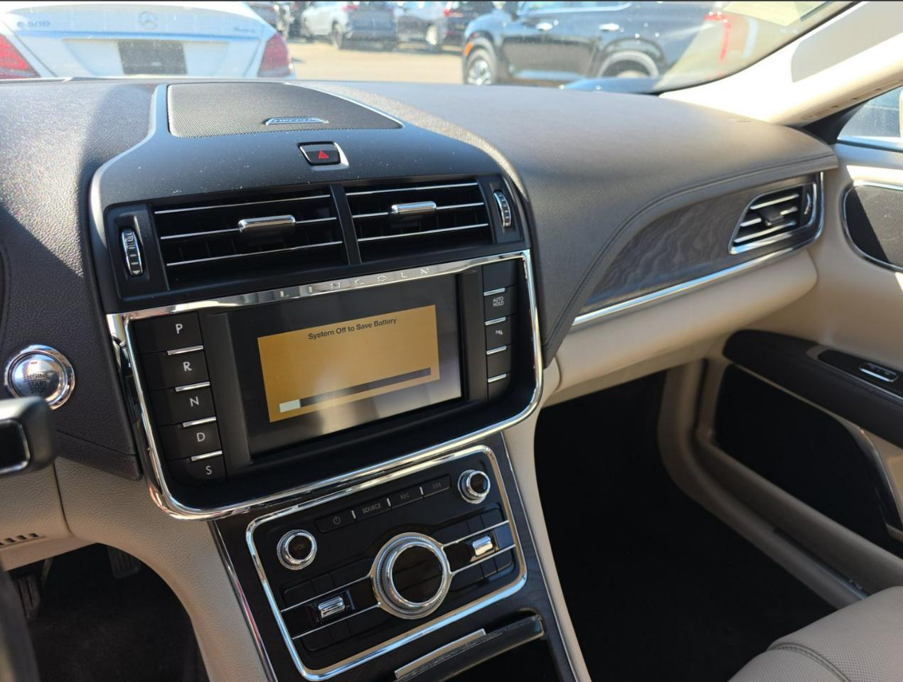 Lincoln Continental Select 2017