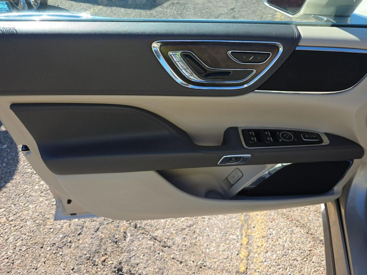 Lincoln Continental Select 2017