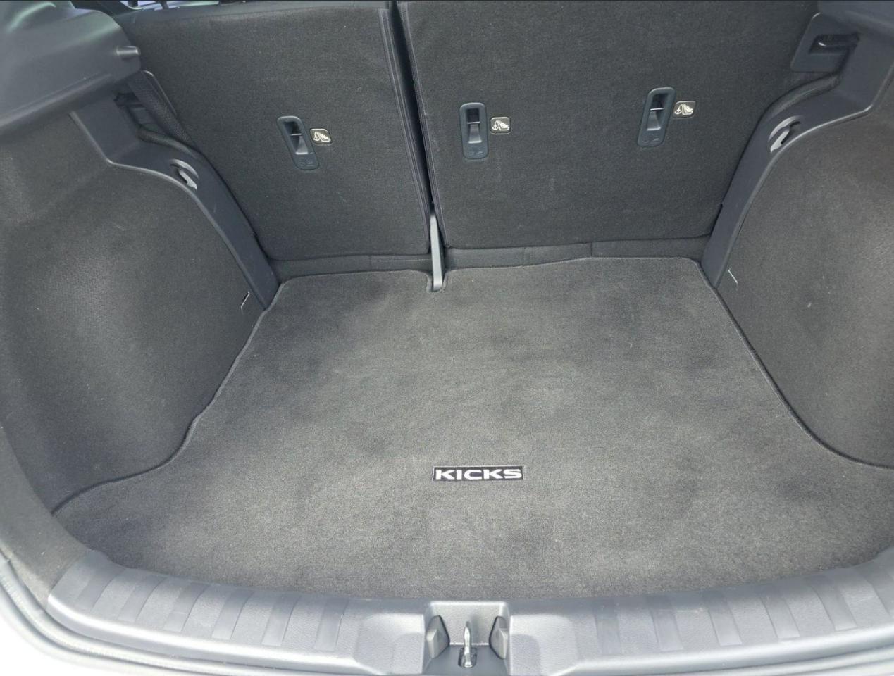 Nissan Kicks SV 2021