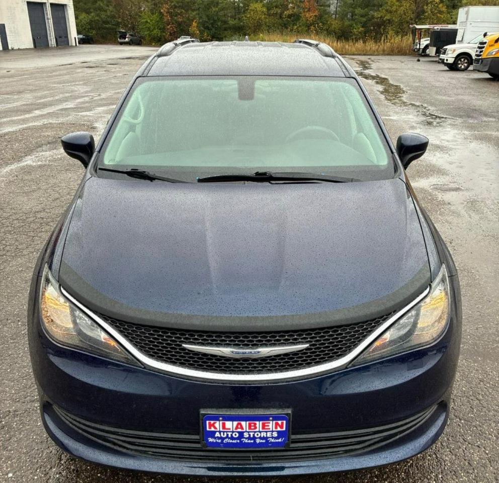 Chrysler Pacifica Touring 2017