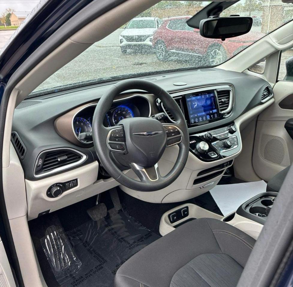 Chrysler Pacifica Touring 2017