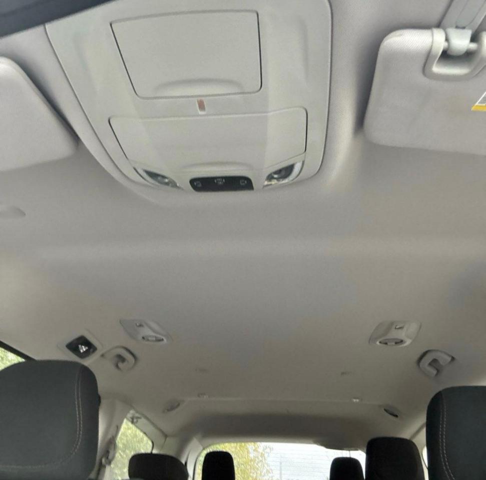 Chrysler Pacifica Touring 2017