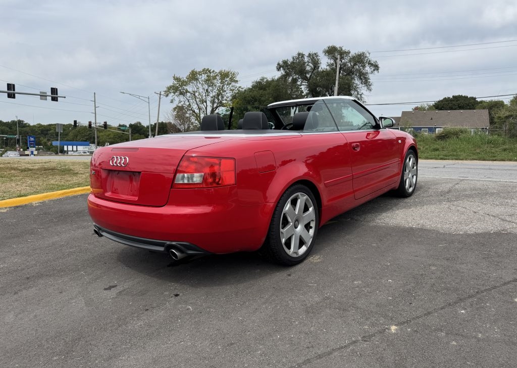 2005 Audi S4 Base photo 23