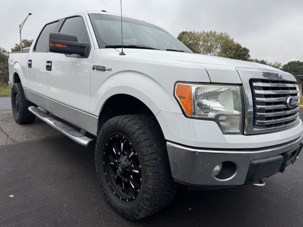 Ford F-150 XL SuperCrew 5.5-ft. Bed 4WD 2012