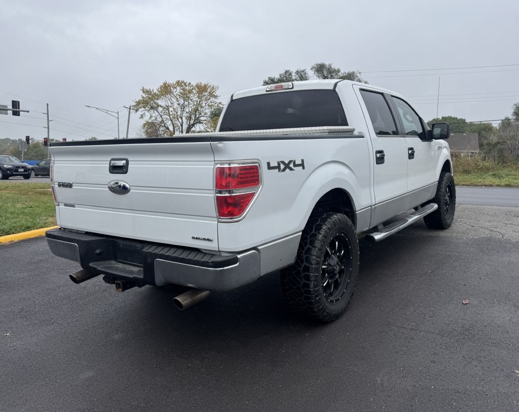 Ford F-150 XL SuperCrew 5.5-ft. Bed 4WD 2012