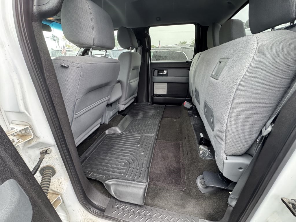 Ford F-150 XL SuperCrew 5.5-ft. Bed 4WD 2012
