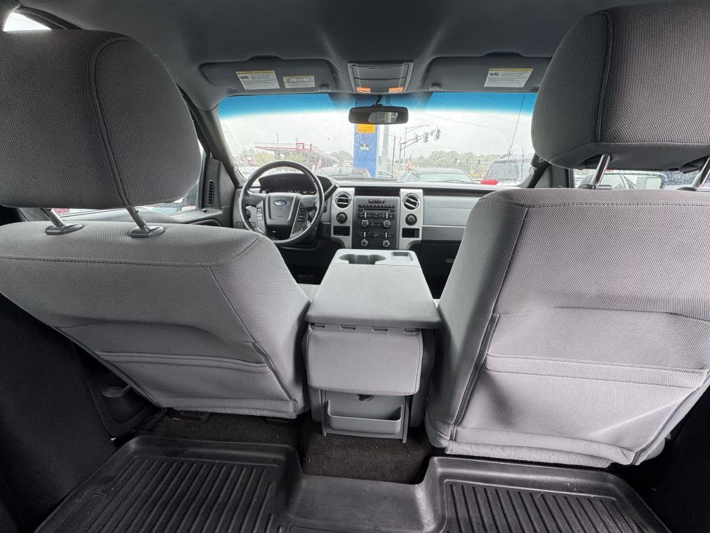 Ford F-150 XL SuperCrew 5.5-ft. Bed 4WD 2012