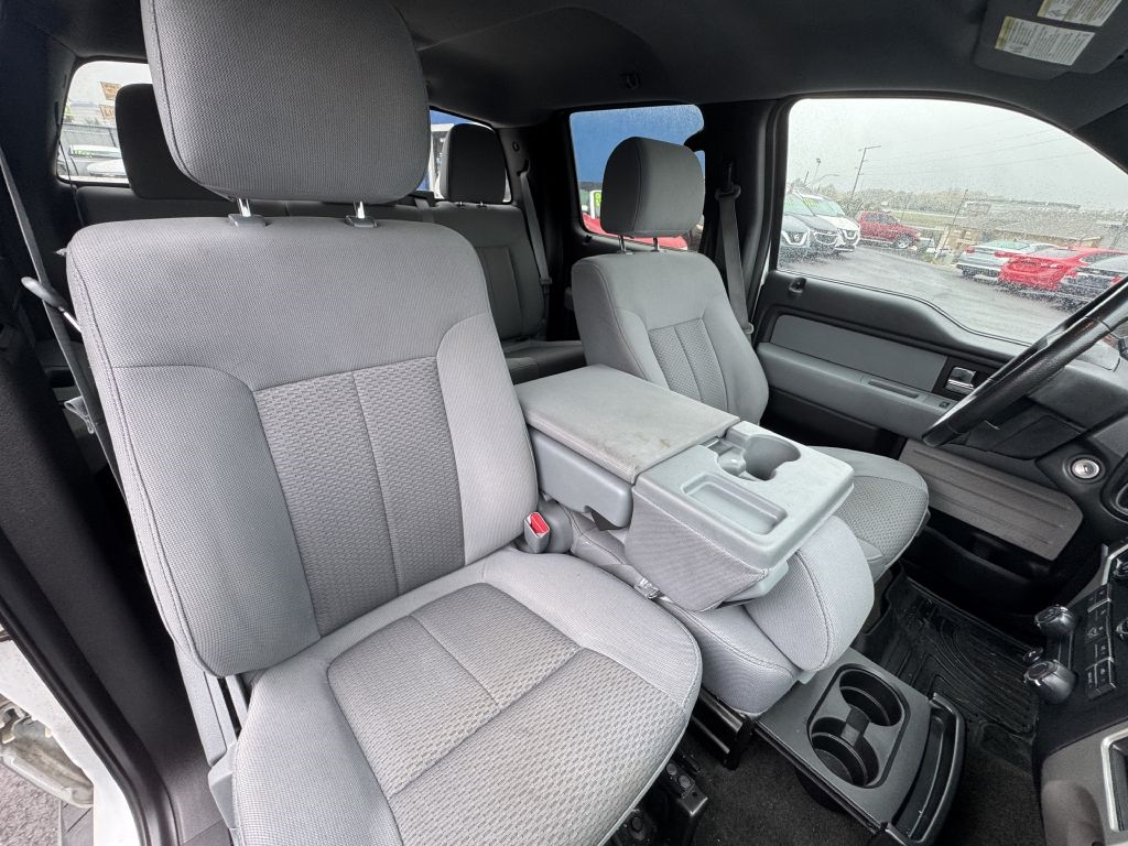 Ford F-150 XL SuperCrew 5.5-ft. Bed 4WD 2012