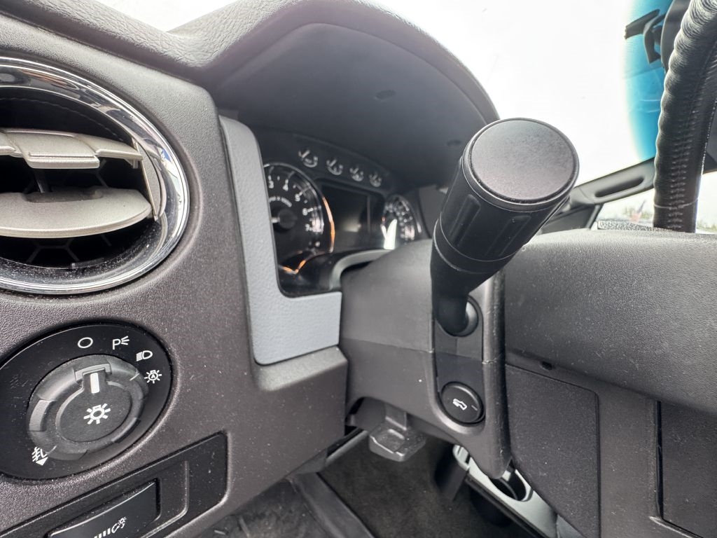 Ford F-150 XL SuperCrew 5.5-ft. Bed 4WD 2012