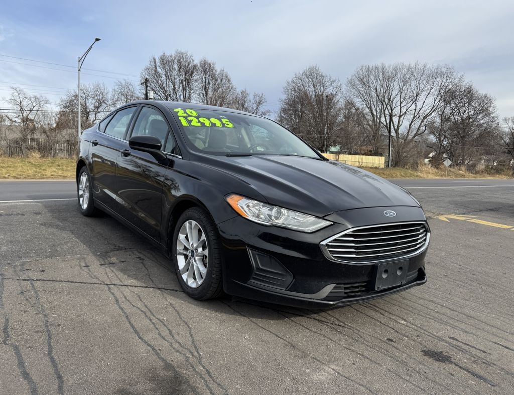 2020 Ford Fusion Hybrid SE's photo