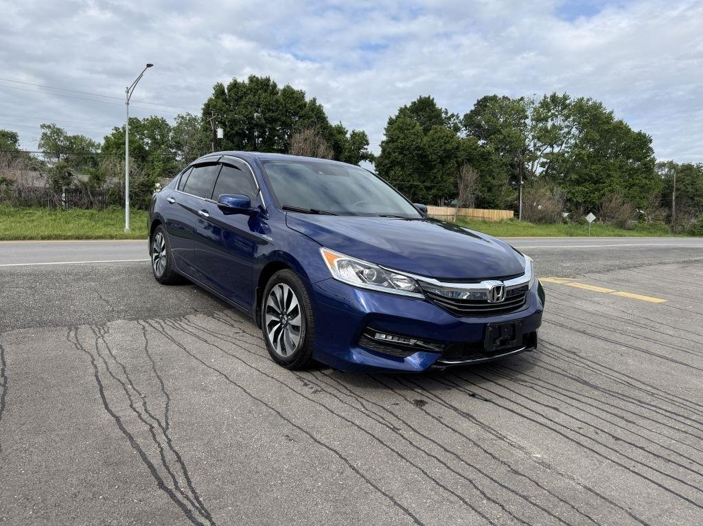 2017 Honda Accord Hybrid EX-L's photo