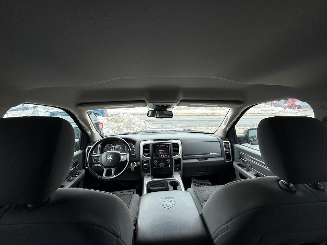 RAM 1500 Big Horn Quad Cab 4WD 2016