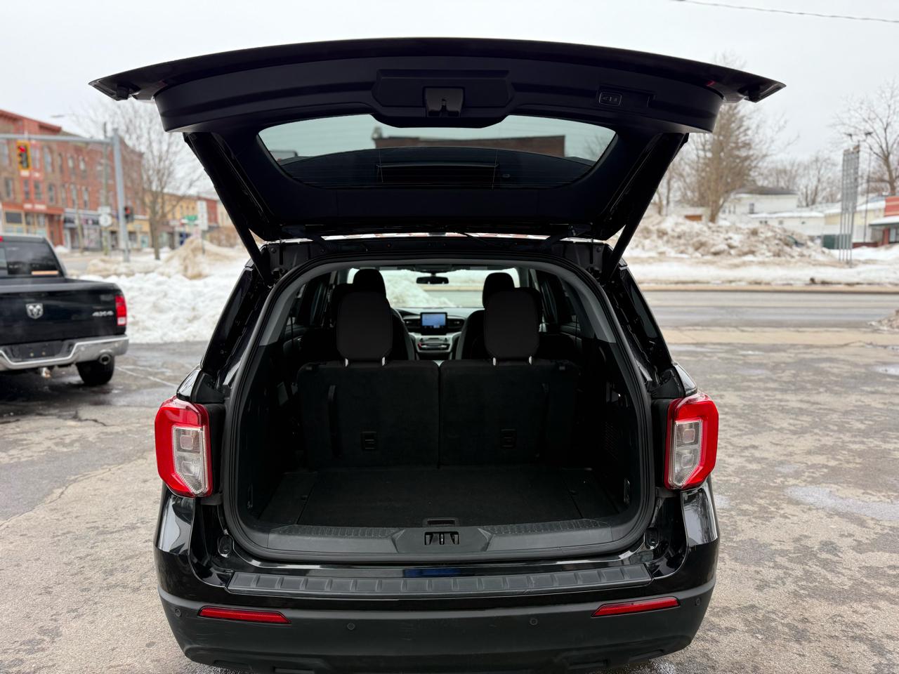 Ford Explorer XLT AWD 2022