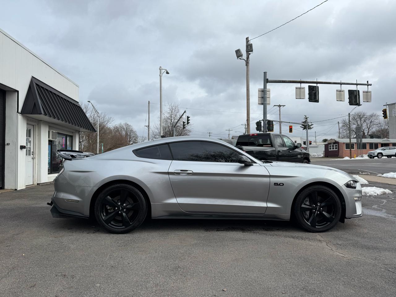 Ford Mustang GT Fastback 2021
