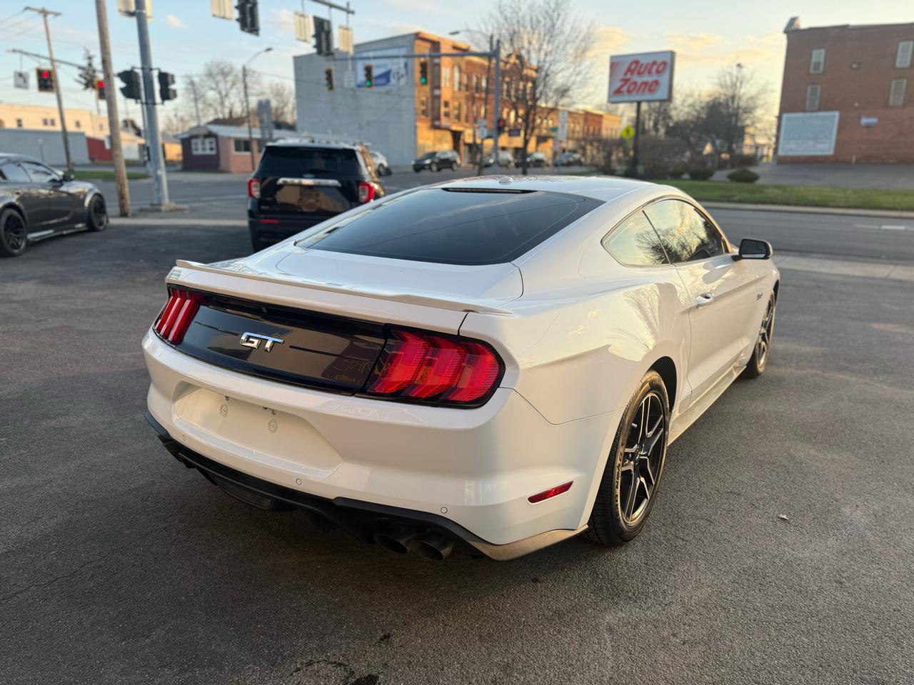Ford Mustang GT Premium Coupe 2019
