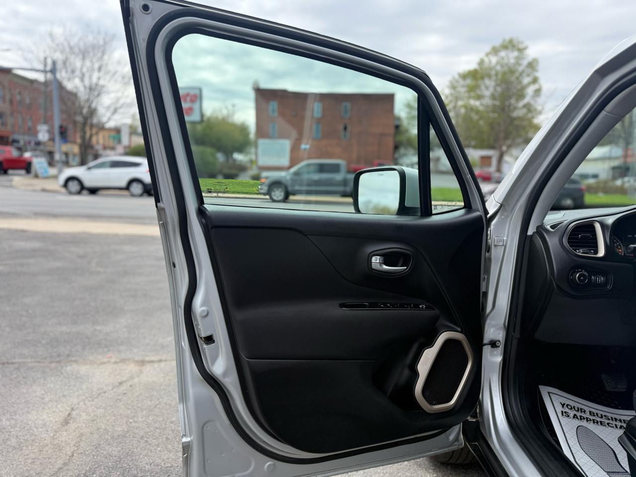 Jeep Renegade Latitude 4WD 2017