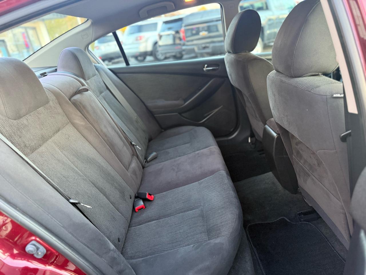 Nissan Altima 2.5 S 2012