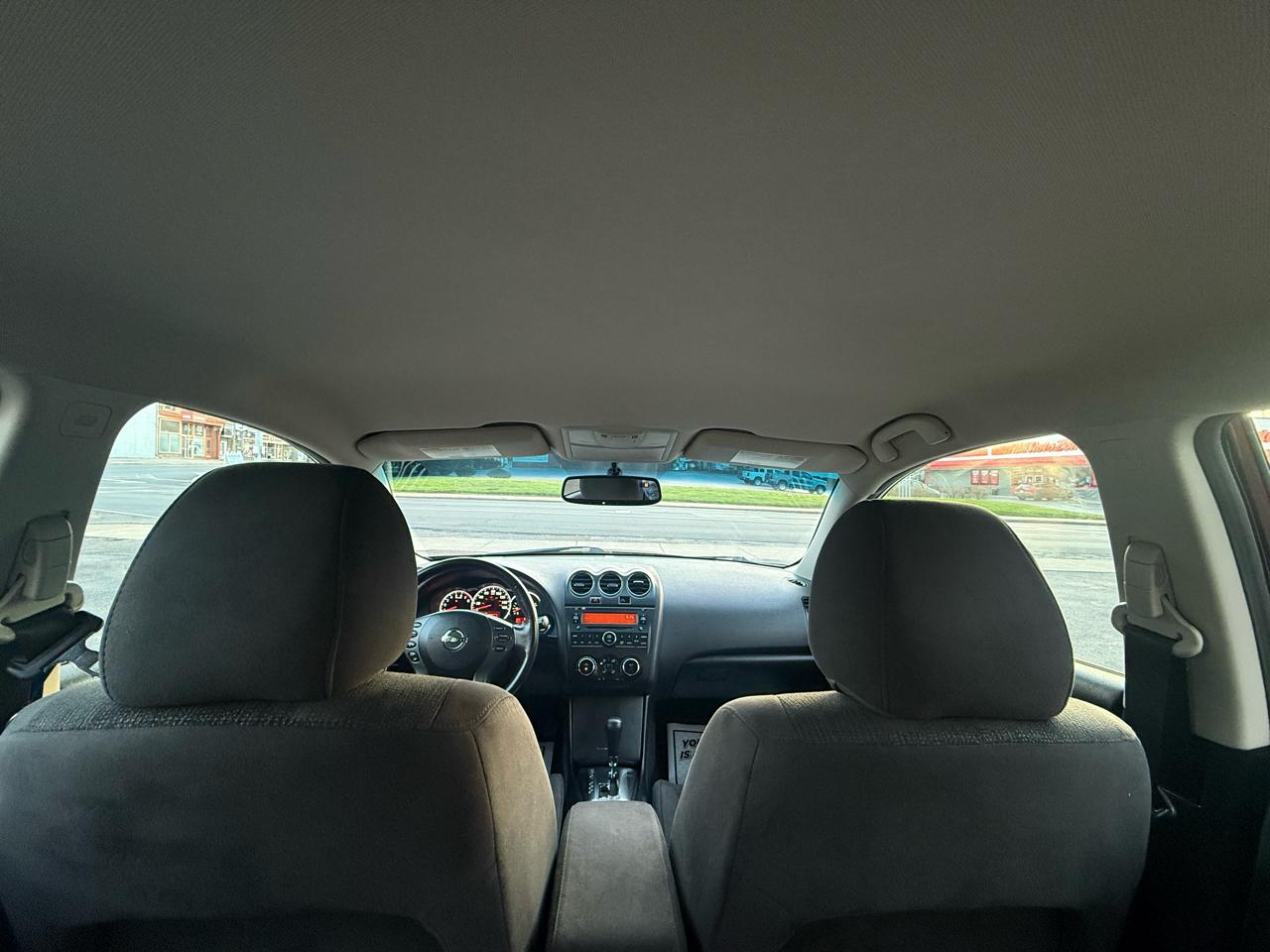 Nissan Altima 2.5 S 2012