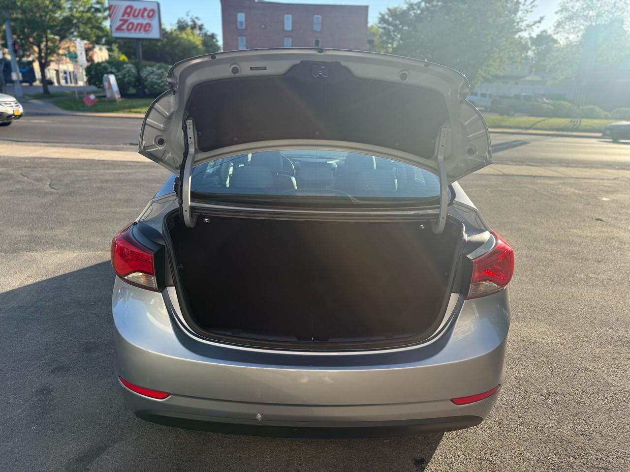 Hyundai Elantra Limited 2015