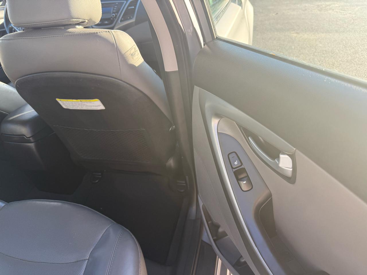 Hyundai Elantra Limited 2015