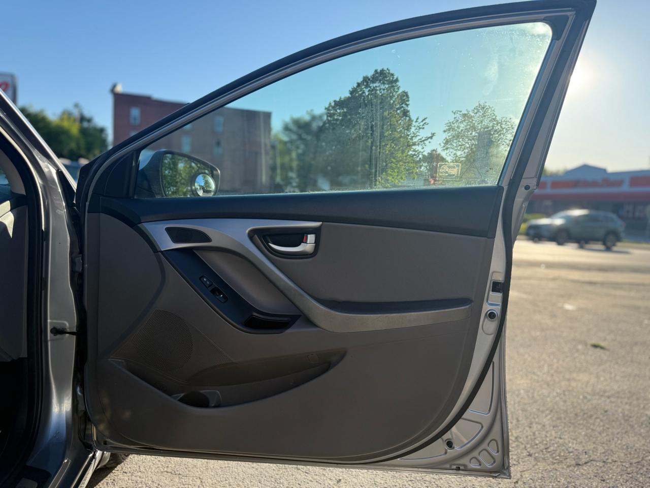 Hyundai Elantra Limited 2015