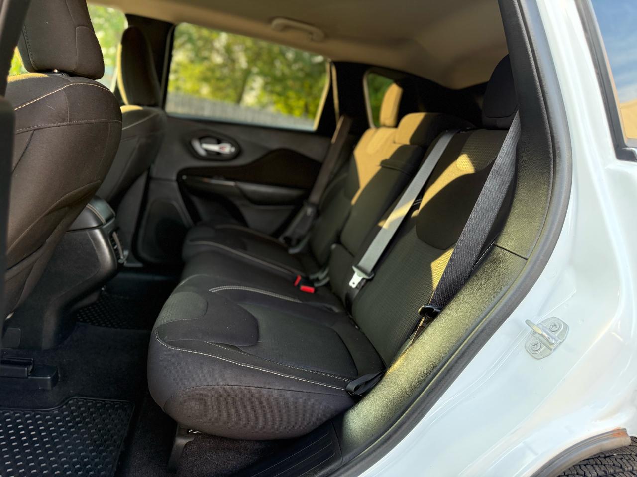 Jeep Cherokee Latitude 4WD 2016