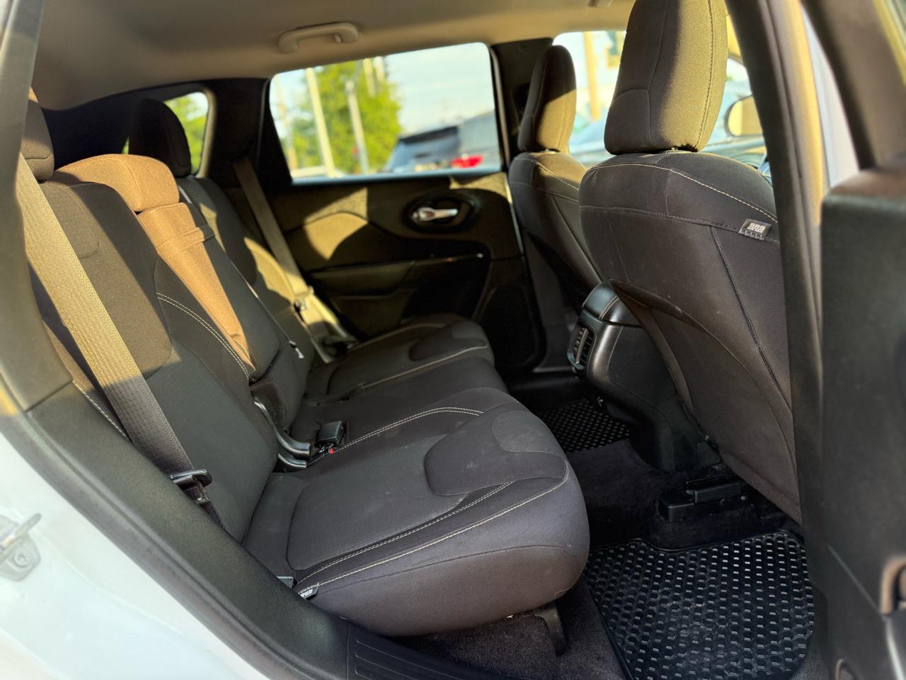 Jeep Cherokee Latitude 4WD 2016