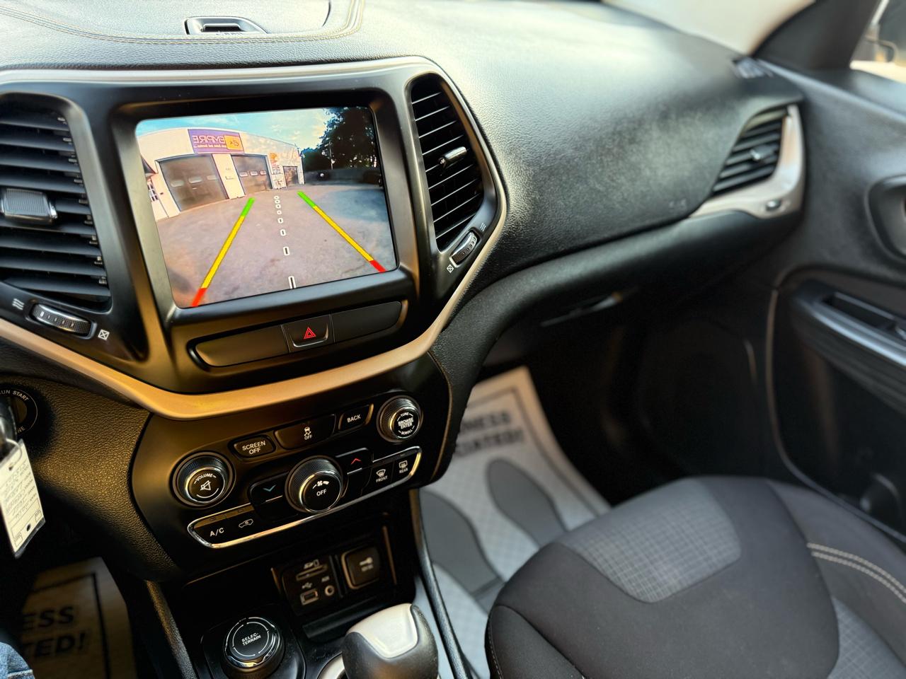 Jeep Cherokee Latitude 4WD 2016