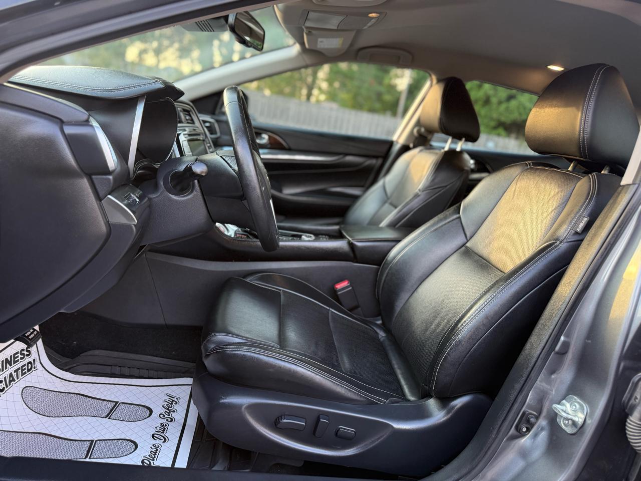 Nissan Maxima 3.5 SV 2020