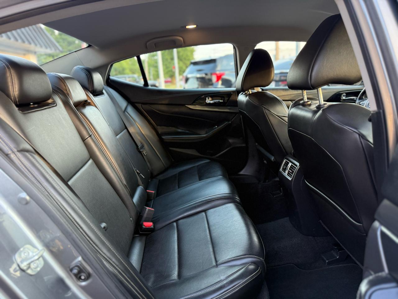 Nissan Maxima 3.5 SV 2020