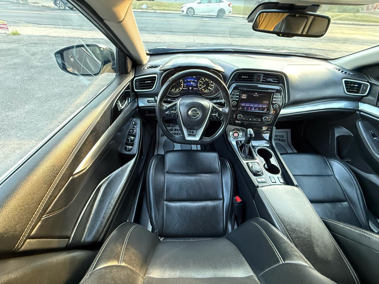 Nissan Maxima 3.5 SV 2020