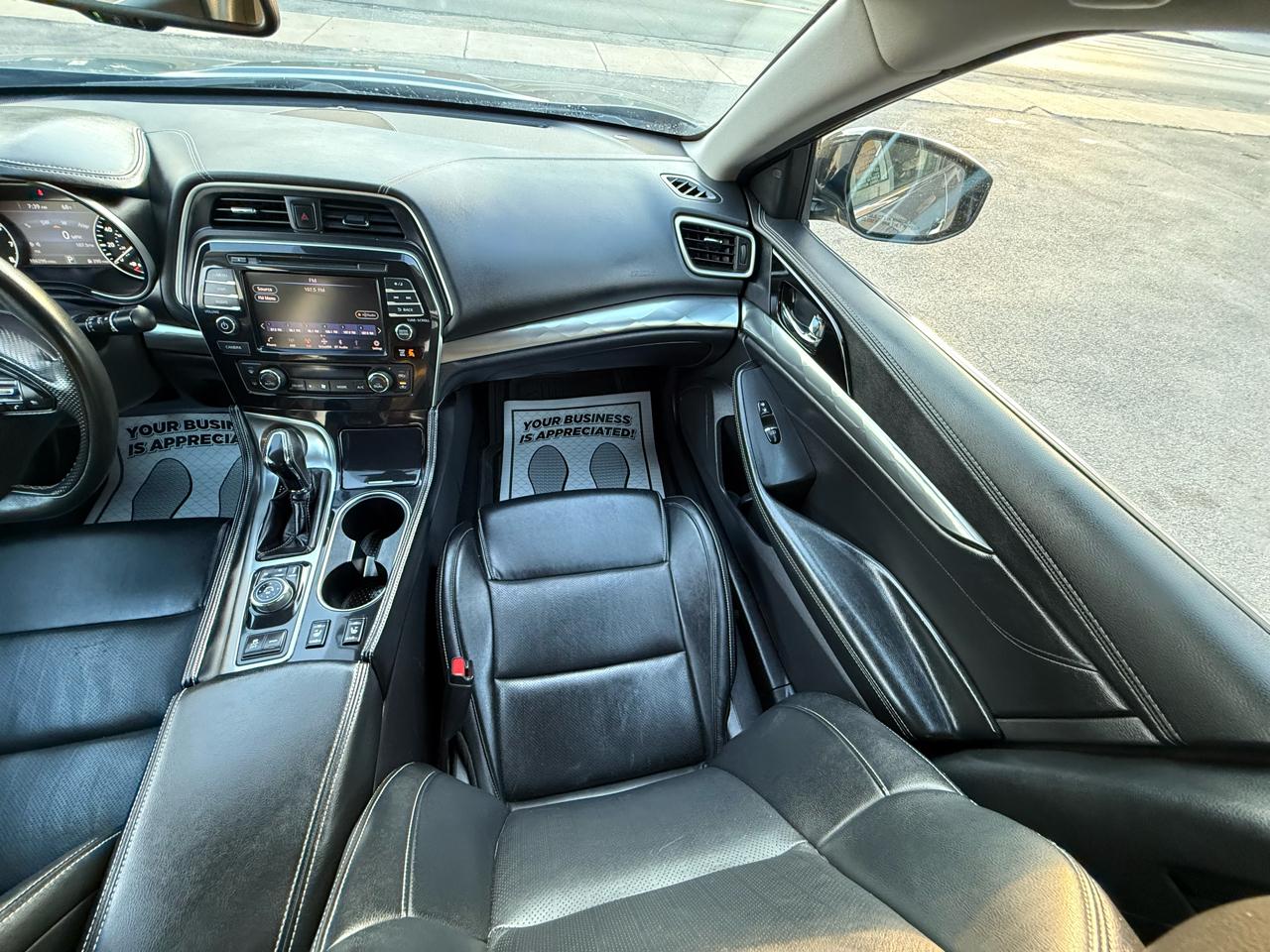 Nissan Maxima 3.5 SV 2020