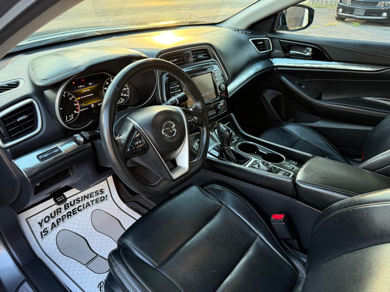 Nissan Maxima 3.5 SV 2020