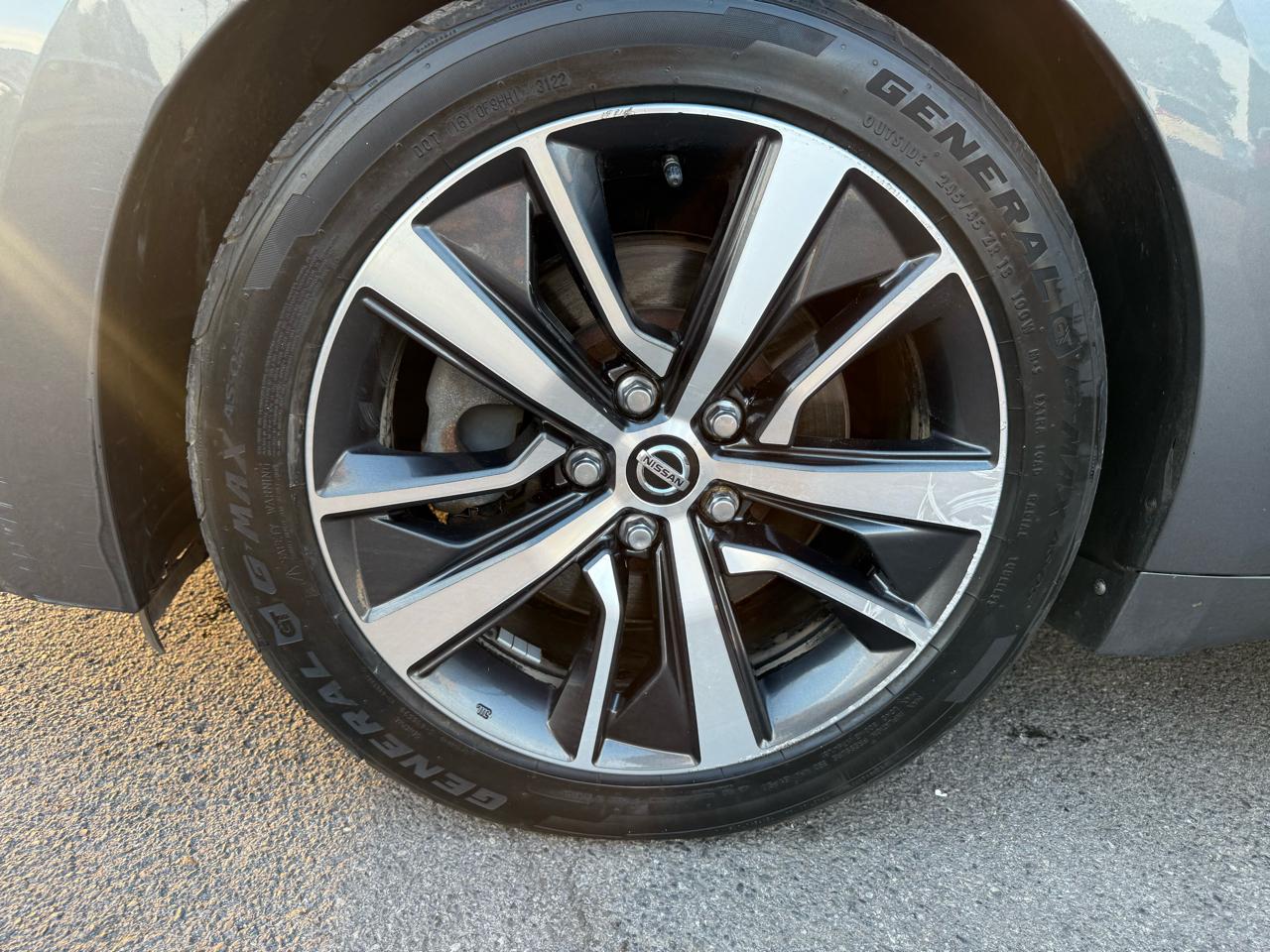 Nissan Maxima 3.5 SV 2020