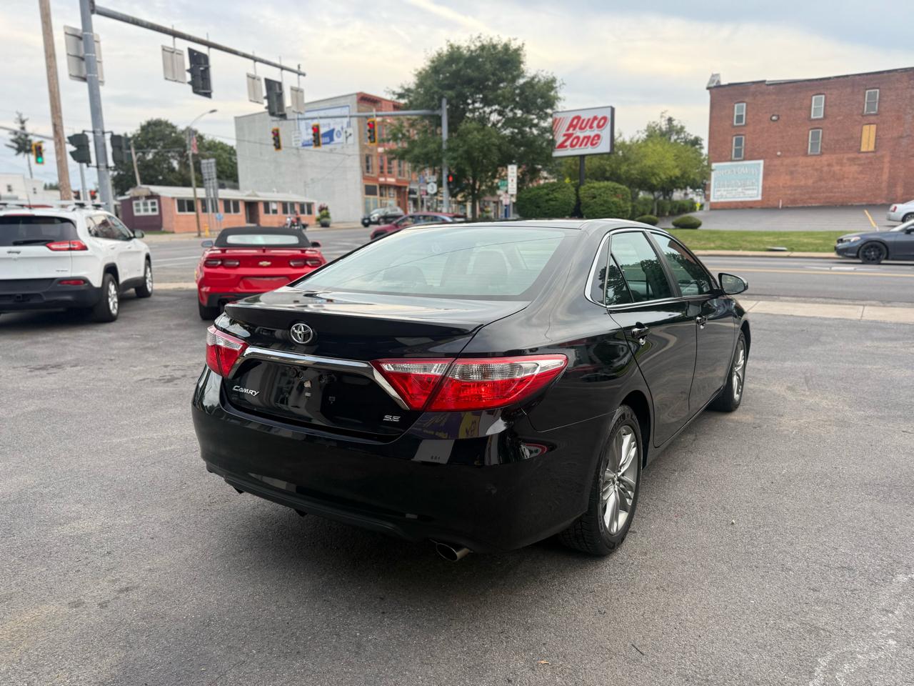 Toyota Camry SE 2016