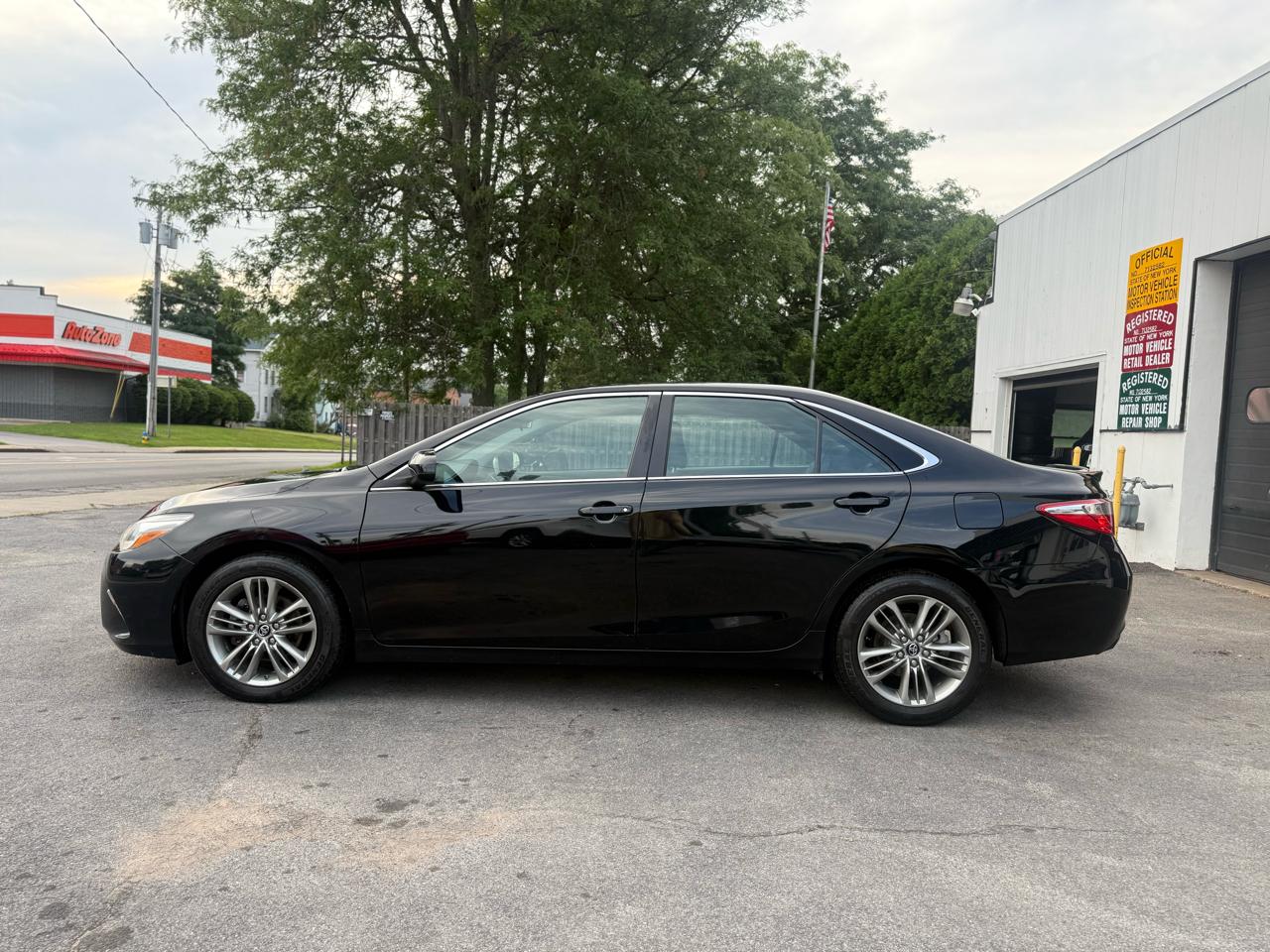 Toyota Camry SE 2016