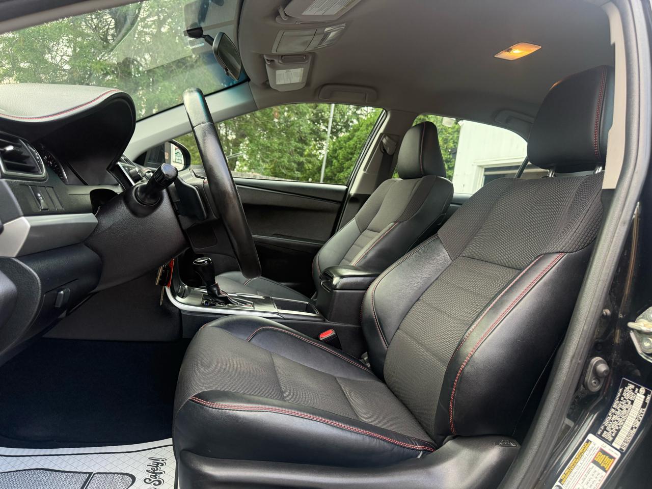 Toyota Camry SE 2016