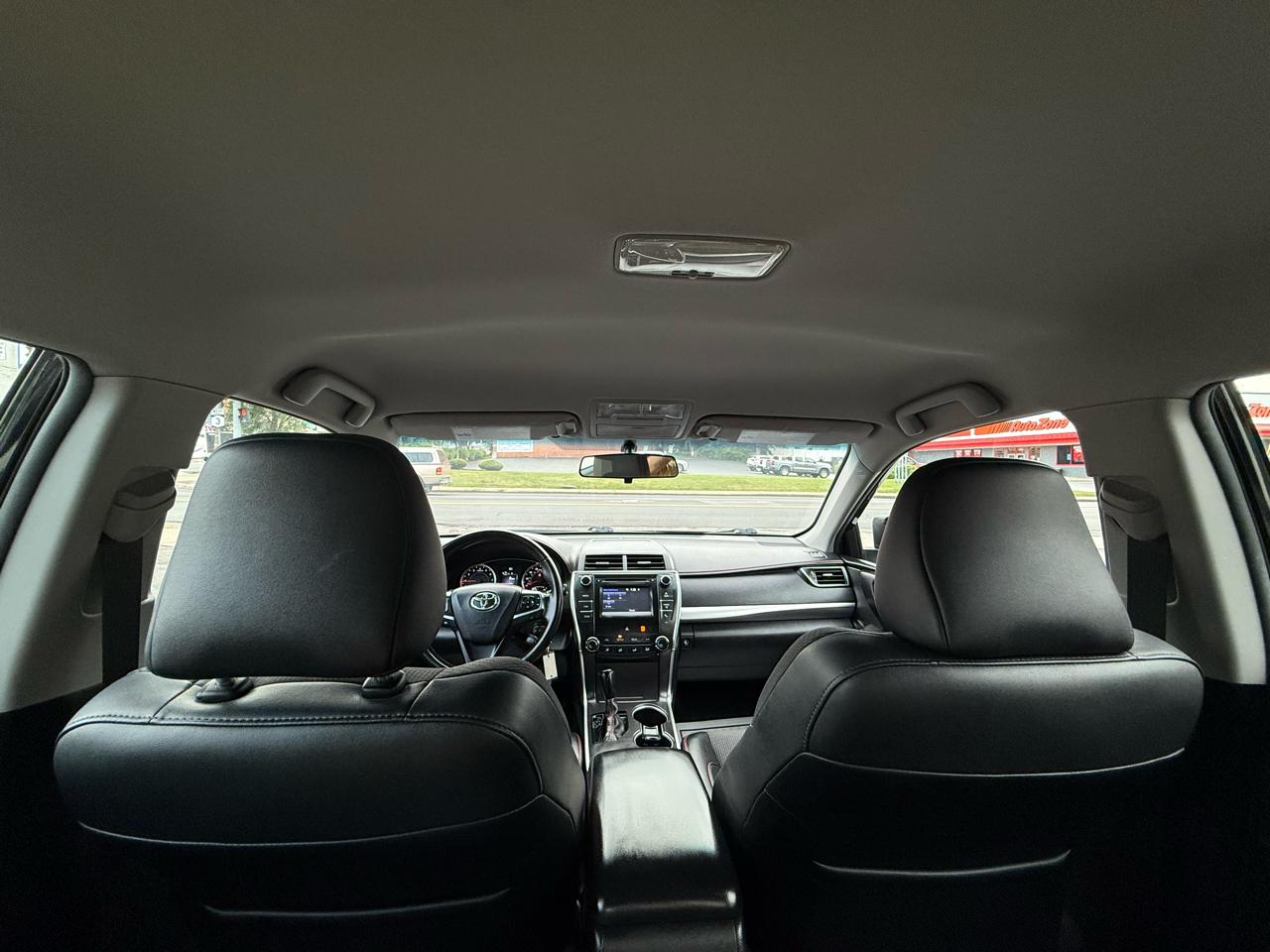 Toyota Camry SE 2016