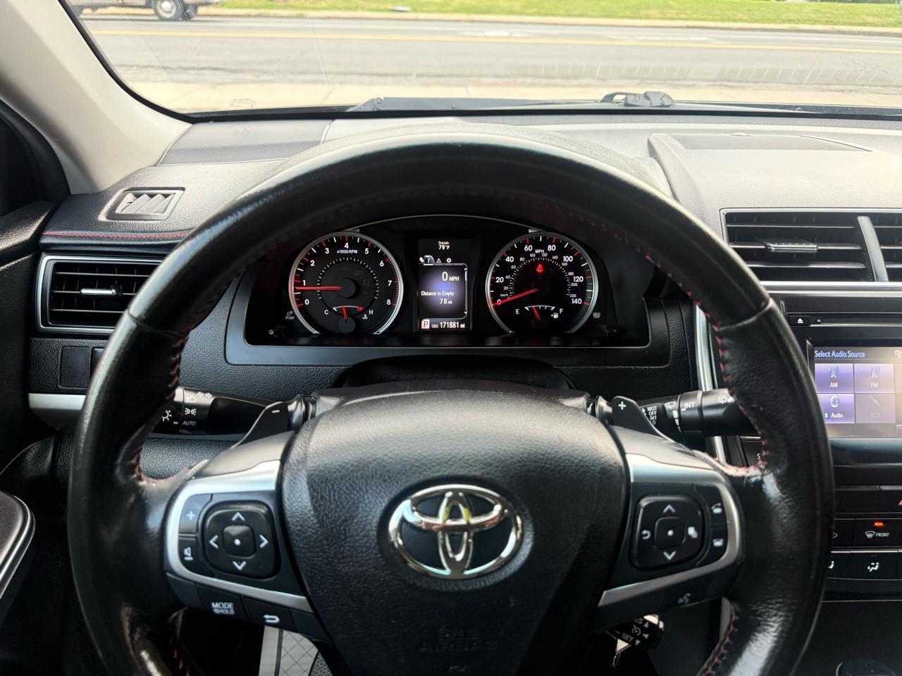 Toyota Camry SE 2016